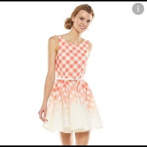 Lauren Conrad Dress STUNNING! Size 2 Orange & White. Perfect Spring - Fall!